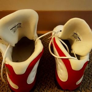 Big Kid's Jordan Sneakers Sz 7